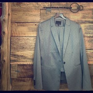 💚 2/$50 Banana Republic Grey Dot blazer and pant